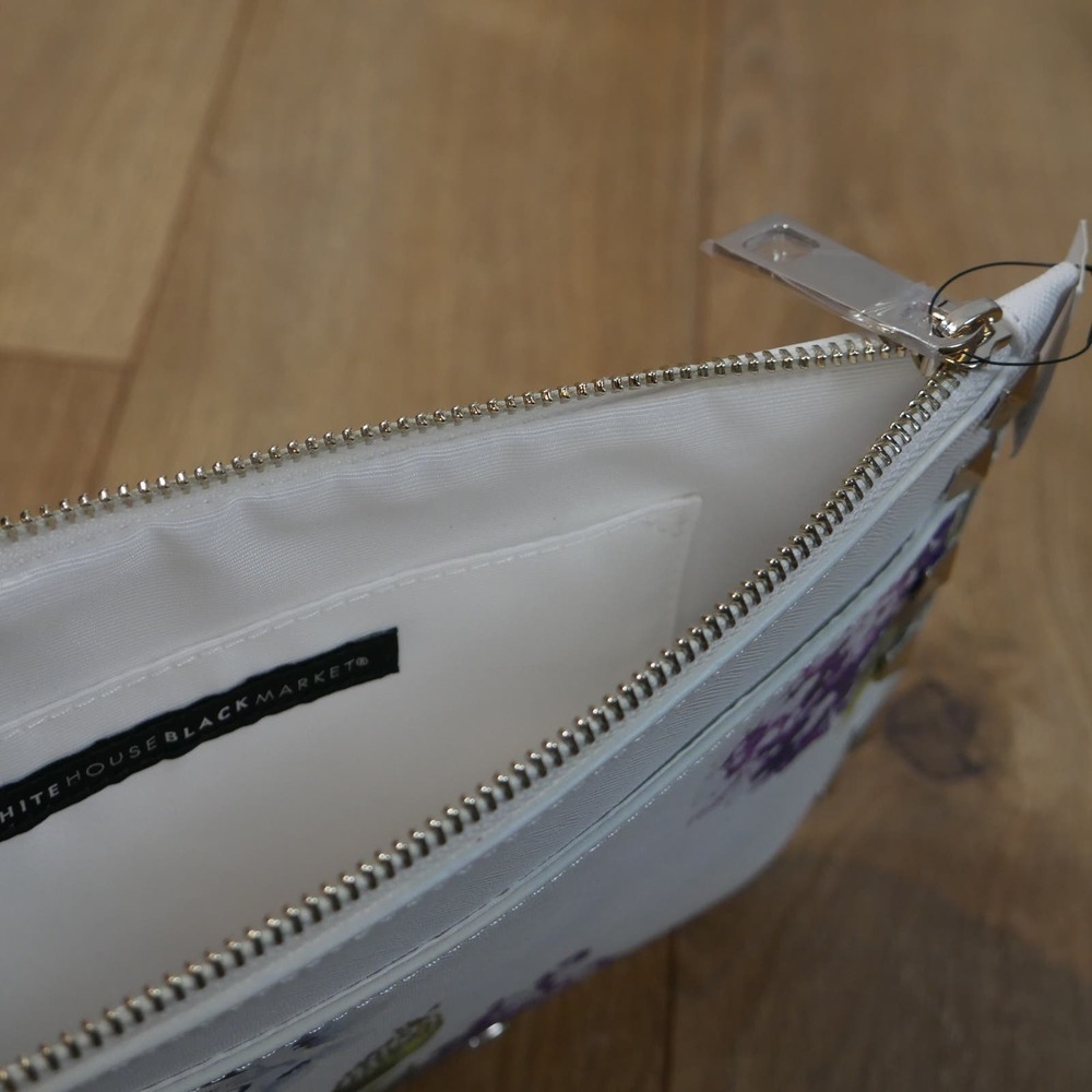 White House Black Market White Hydrangea Studded Floral Wristlet Studded NEW NWT - Picture 7 of 7